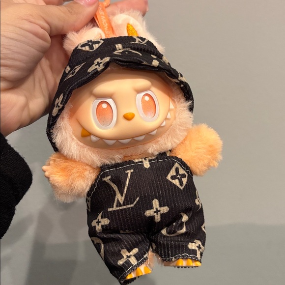 POP MART Accessories - BIG INTO ENERGY CONFIRMED BOX HAPPINESS